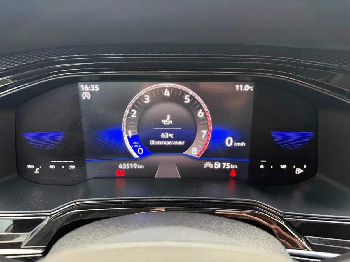 1.0 TSI R-Line*PDC*Apple Carplay*CC*DAB*Lane Assist*Airco
