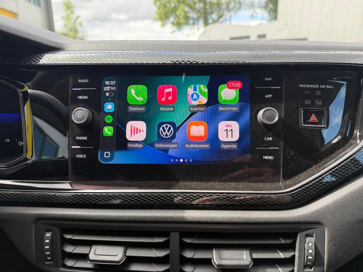 1.0 TSI R-Line*PDC*Apple Carplay*CC*DAB*Lane Assist*Airco