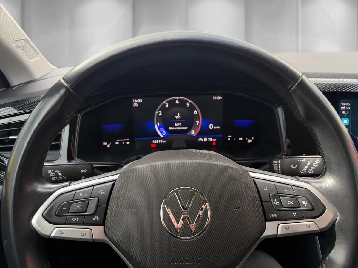 1.0 TSI R-Line*PDC*Apple Carplay*CC*DAB*Lane Assist*Airco