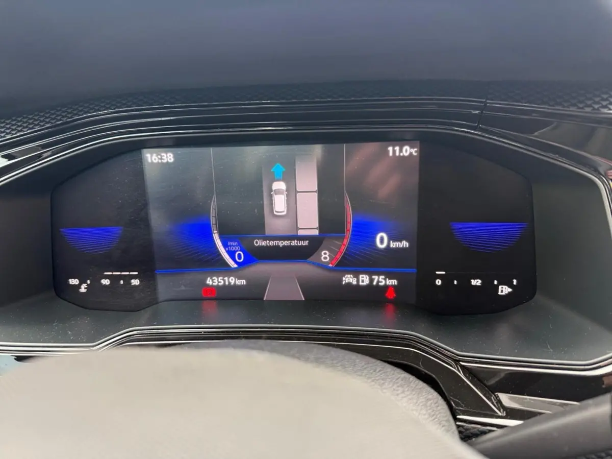 1.0 TSI R-Line*PDC*Apple Carplay*CC*DAB*Lane Assist*Airco