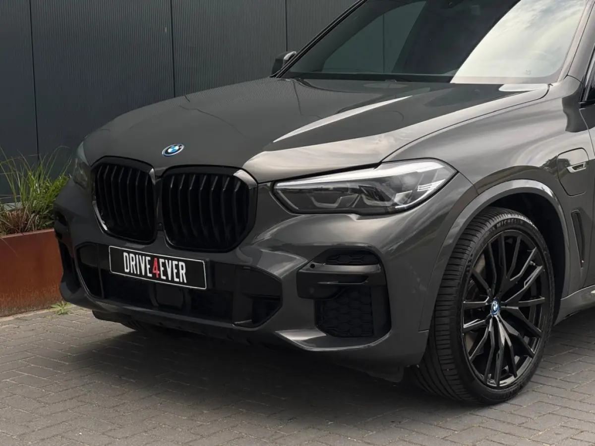 xDrive45e M PACK M23 FULL PANO NAVI CAMERA LEDER LED ACC ECC
