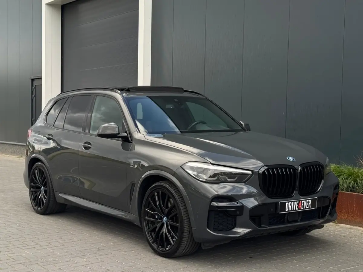 xDrive45e M PACK M23 FULL PANO NAVI CAMERA LEDER LED ACC ECC