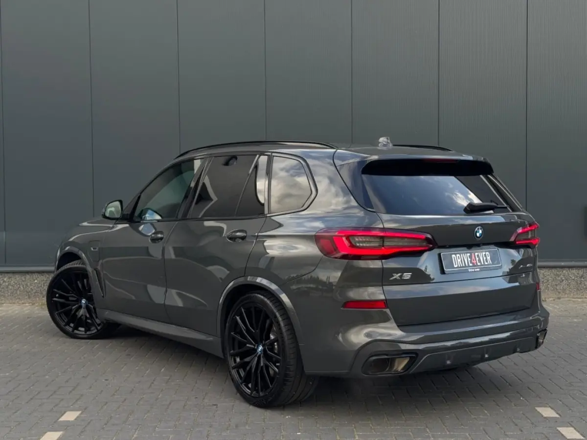 xDrive45e M PACK M23 FULL PANO NAVI CAMERA LEDER LED ACC ECC