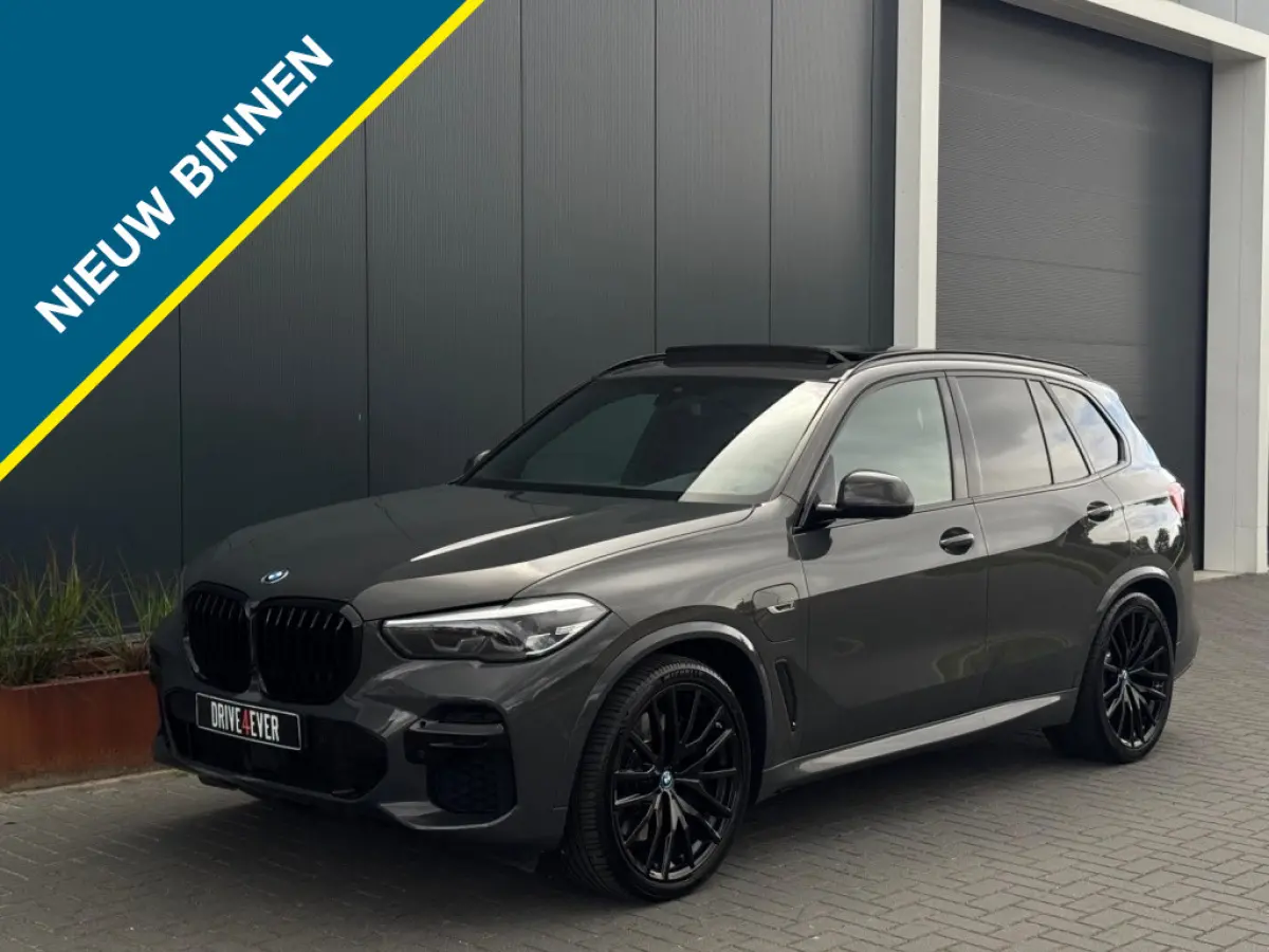 xDrive45e M PACK M23 FULL PANO NAVI CAMERA LEDER LED ACC ECC