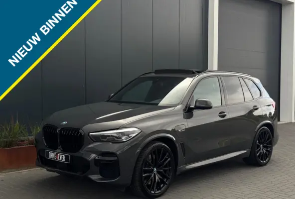 xDrive45e M PACK M23 FULL PANO NAVI CAMERA LEDER LED ACC ECC