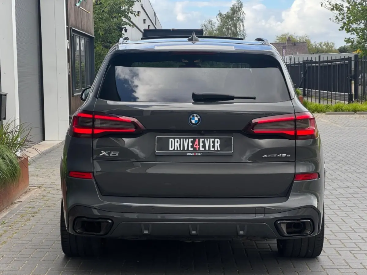 xDrive45e M PACK M23 FULL PANO NAVI CAMERA LEDER LED ACC ECC