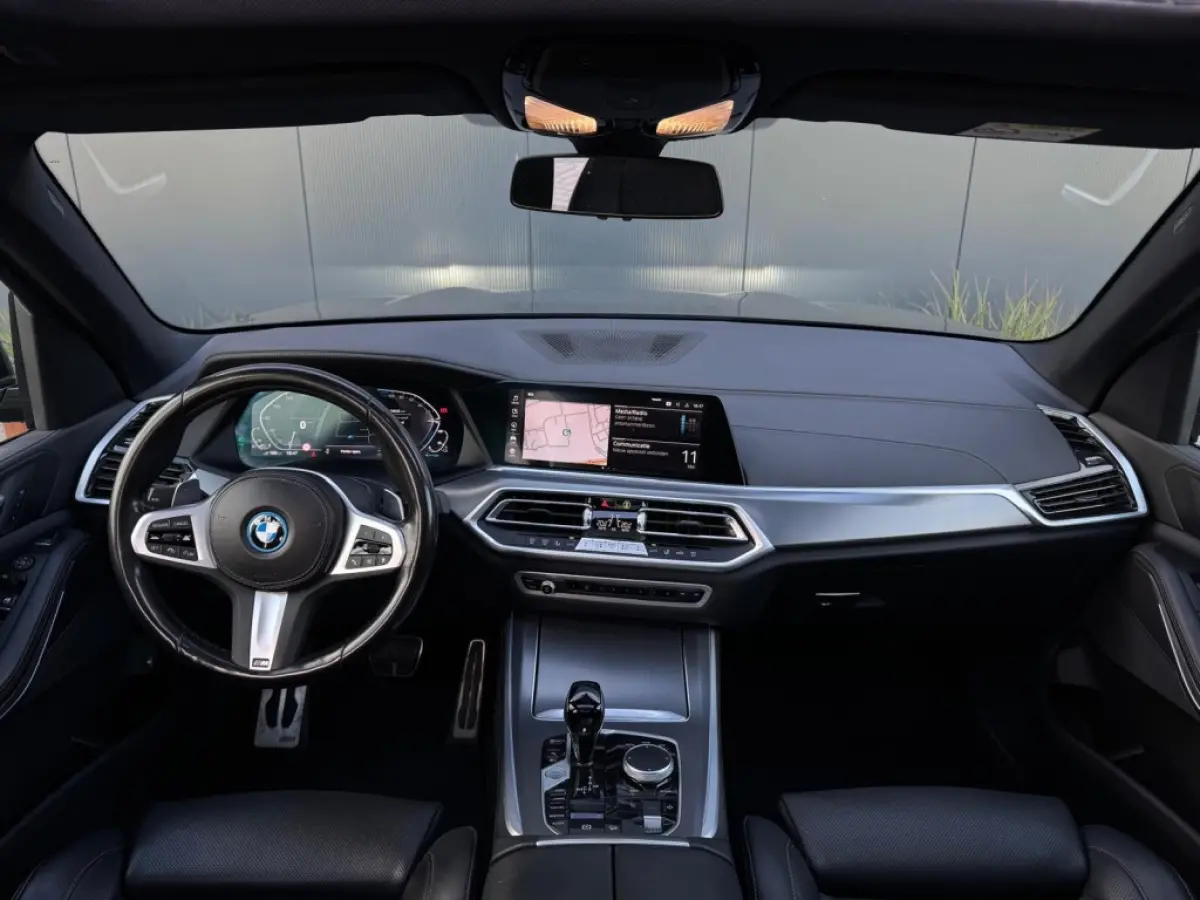 xDrive45e M PACK M23 FULL PANO NAVI CAMERA LEDER LED ACC ECC