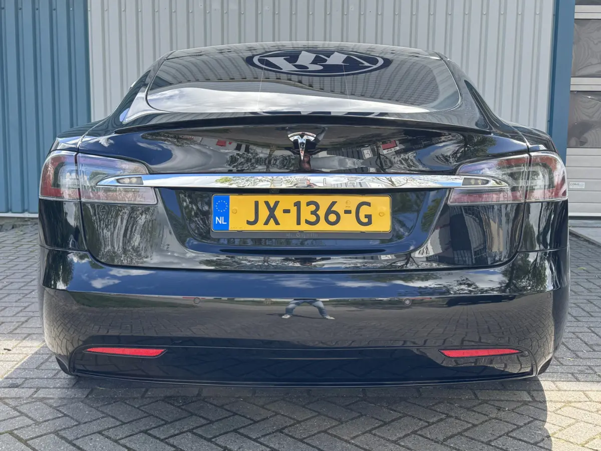 75 Soh 90%!! /Supercharge Free / CCS upgrade / Spotify + Navi Premium / NL Auto!