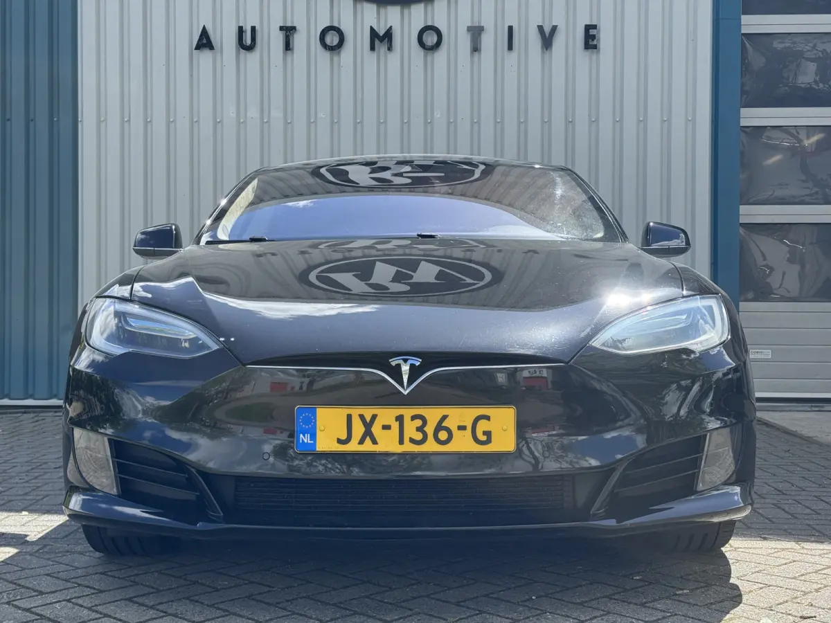75 Soh 90%!! /Supercharge Free / CCS upgrade / Spotify + Navi Premium / NL Auto!