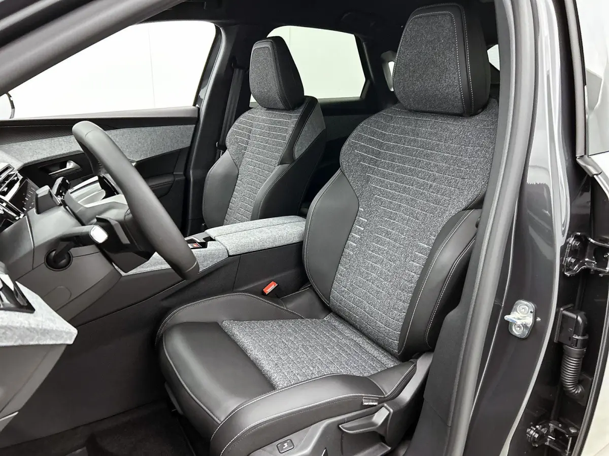 1.2 Hybrid Allure 145pk Automaat |  Navigatie | AGR Stoelen | Achteruitrij Camera | Verwarmbare Voorstoelen | Keyless Entry/Start | Apple Carplay/Android Auto |