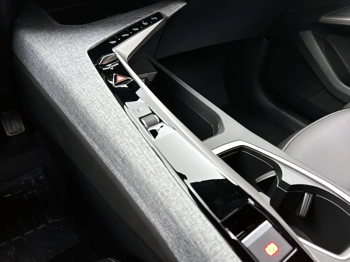 1.2 Hybrid Allure 145pk Automaat |  Navigatie | AGR Stoelen | Achteruitrij Camera | Verwarmbare Voorstoelen | Keyless Entry/Start | Apple Carplay/Android Auto |