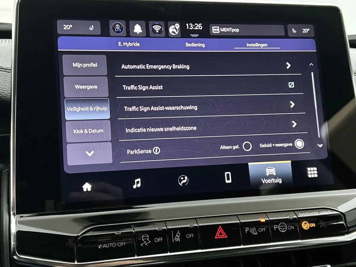 1.5T e-Hybrid Summit 130pk Automaat | Stoelen-pakket | Navigatie via CarPlay Andoird Auto | Adaptieve Cruise Control | 19"LMV | LED | Camera | Leder |