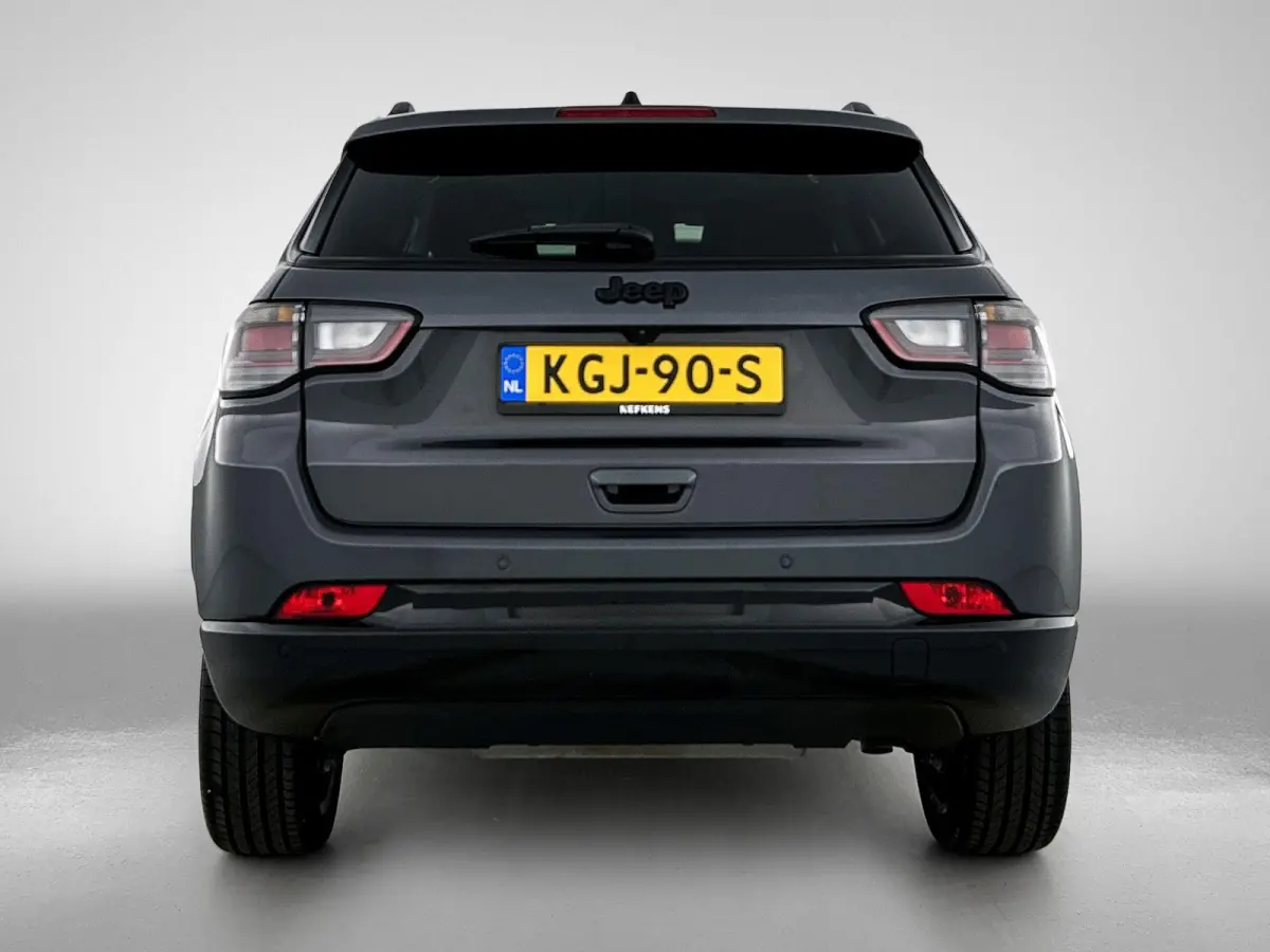 1.5T e-Hybrid Summit 130pk Automaat | Stoelen-pakket | Navigatie via CarPlay Andoird Auto | Adaptieve Cruise Control | 19"LMV | LED | Camera | Leder |