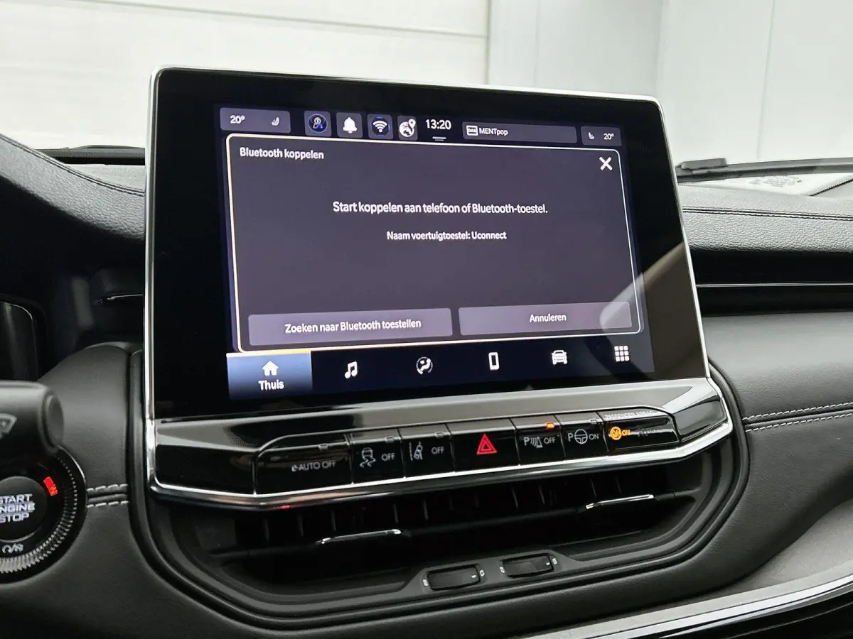1.5T e-Hybrid Summit 130pk Automaat | Stoelen-pakket | Navigatie via CarPlay Andoird Auto | Adaptieve Cruise Control | 19"LMV | LED | Camera | Leder |