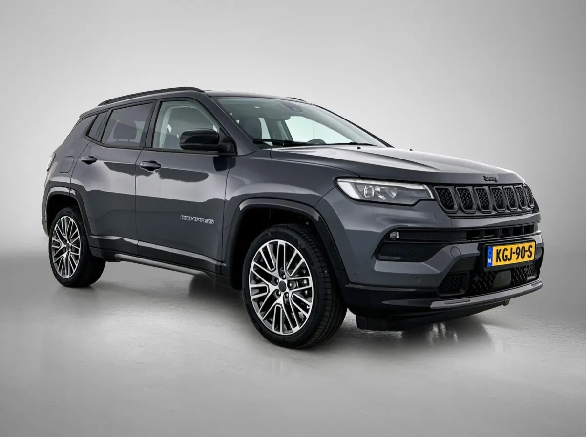 1.5T e-Hybrid Summit 130pk Automaat | Stoelen-pakket | Navigatie via CarPlay Andoird Auto | Adaptieve Cruise Control | 19"LMV | LED | Camera | Leder |