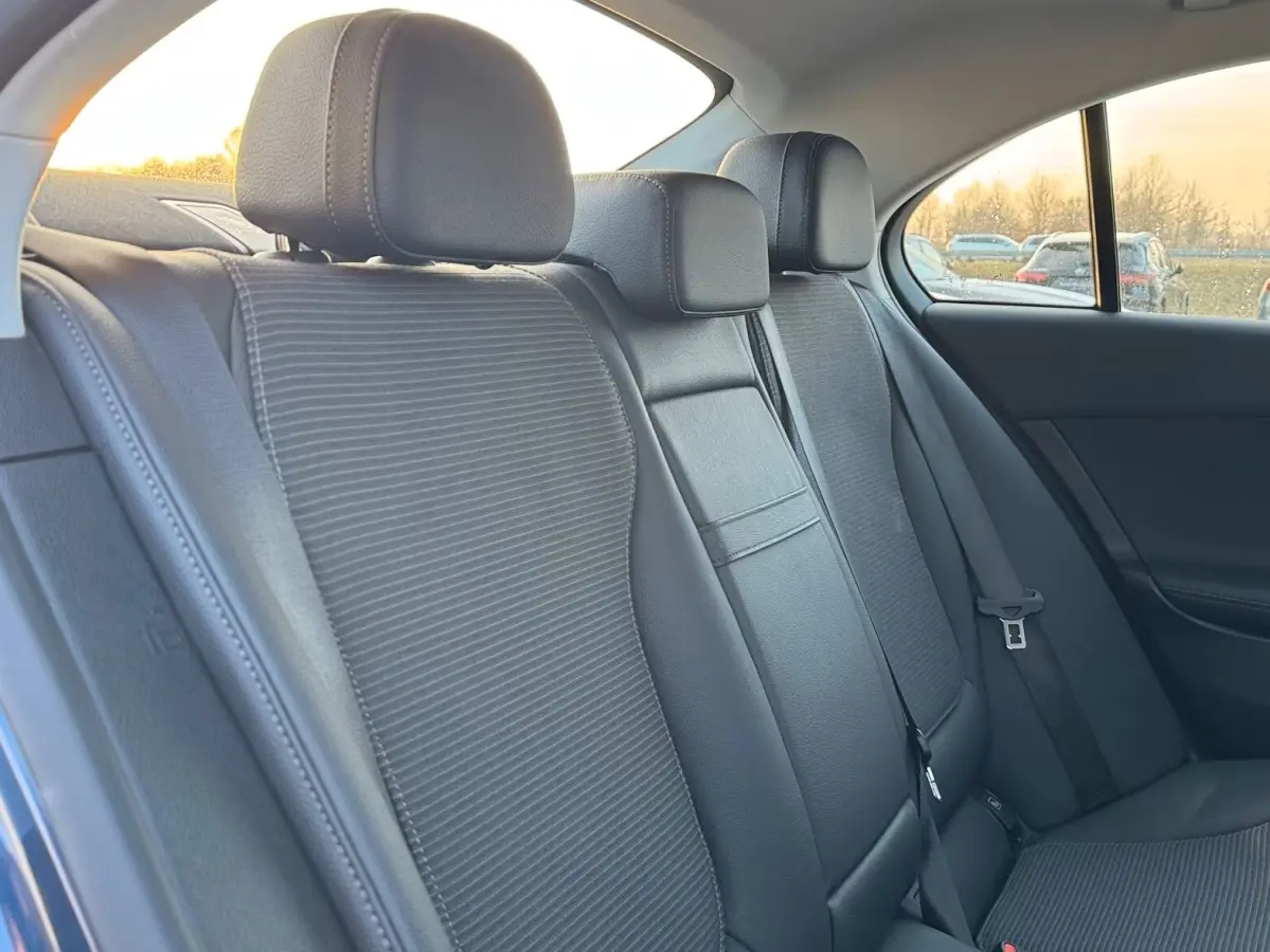 300e AVANTGARDE ** HIGH LED, NAVI+, MEMORY, CAMERA, WINTER ** 1e EIG - Ex MB-AG - UNFALLFREI ** ** INFORMEER OOK NAAR ONZE AANTREKKELIJKE FINANCIAL-LEASE TARIEVEN **