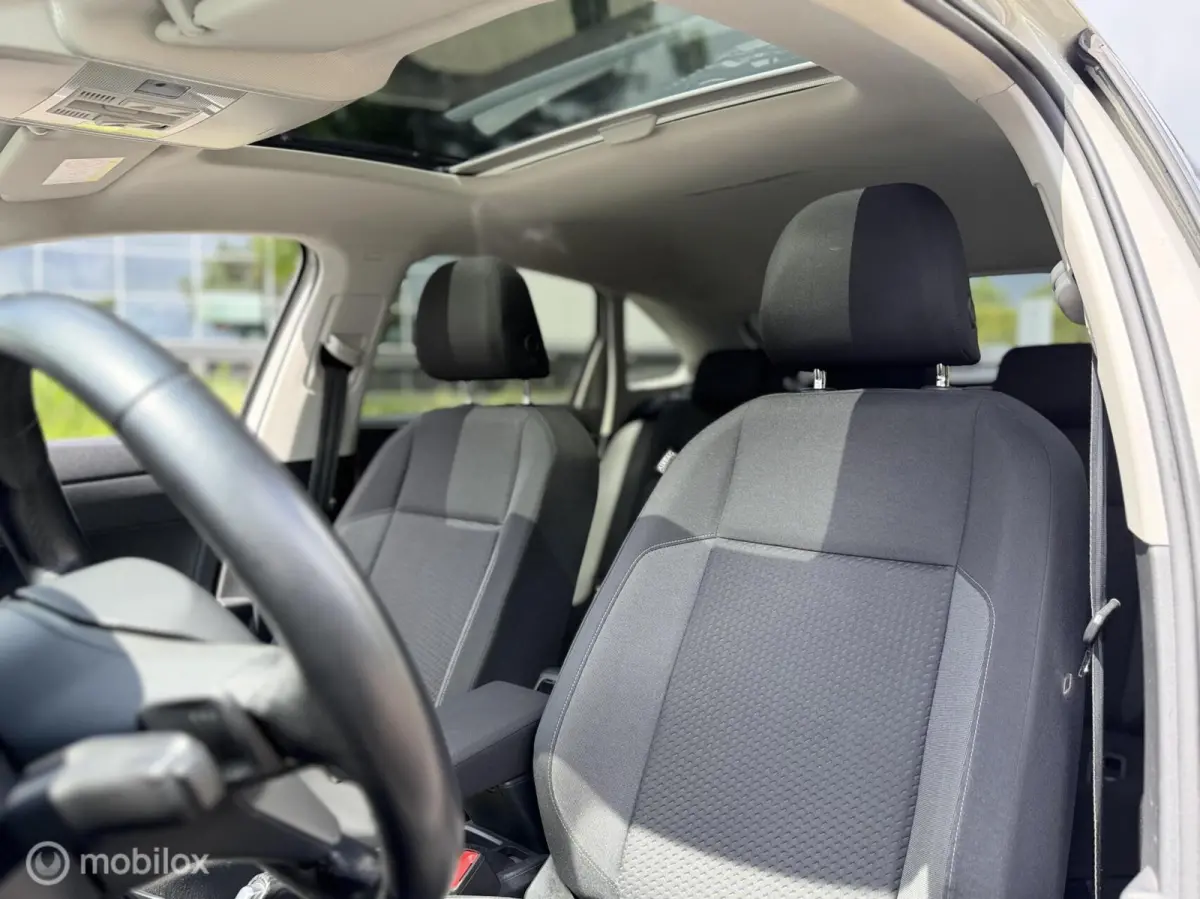 1.0 TSI DSG PANO LED CAMERA CARPLAY LANE