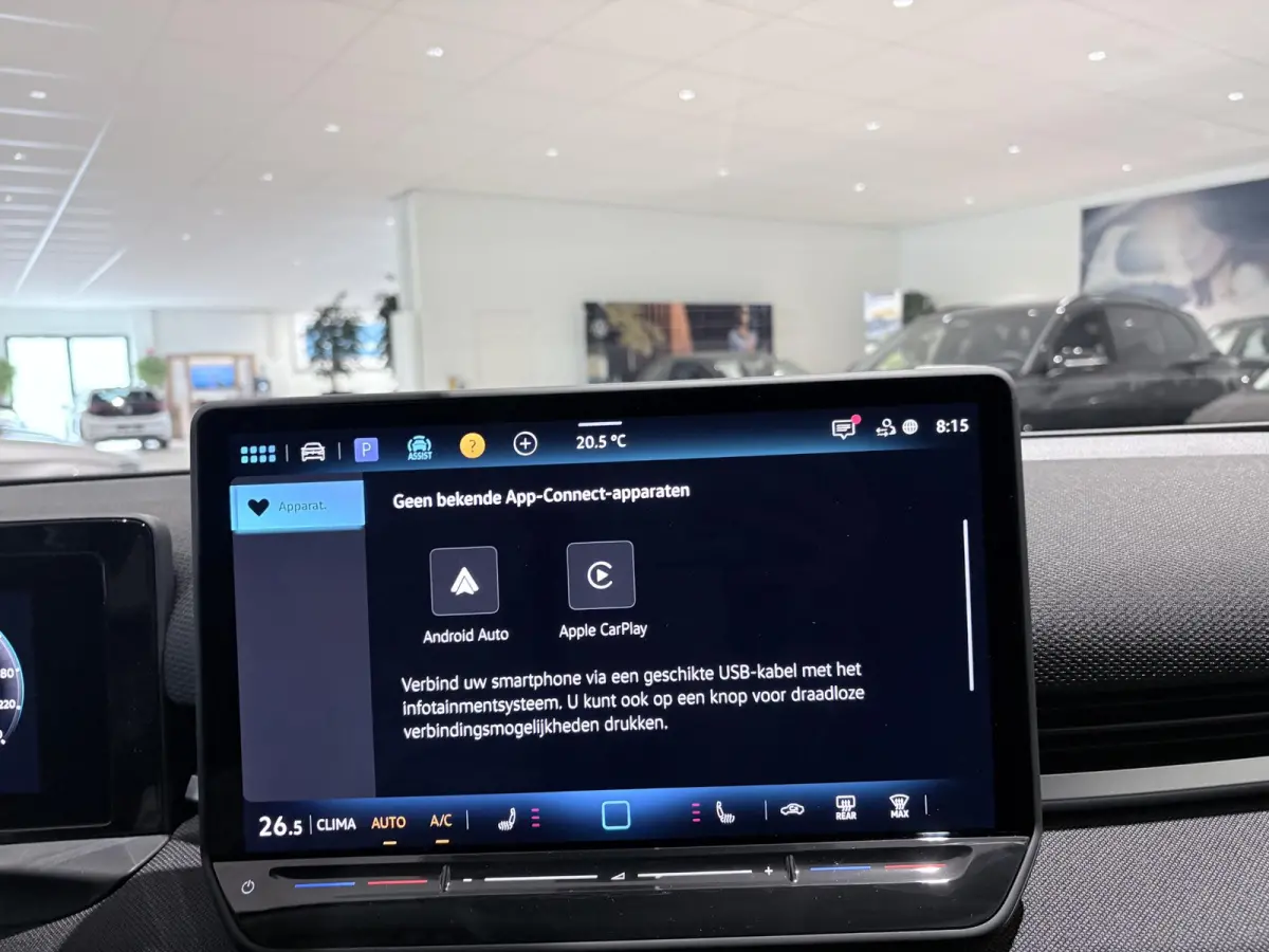 1.5 eTsi Life First Edition 116 PK Automaat | Keyless access | 18" Lichtmetalen velgen | LED koplampen | Apple Carplay | Camera | Android Auto | Climate control | Stoelverwarming | Adaptive 