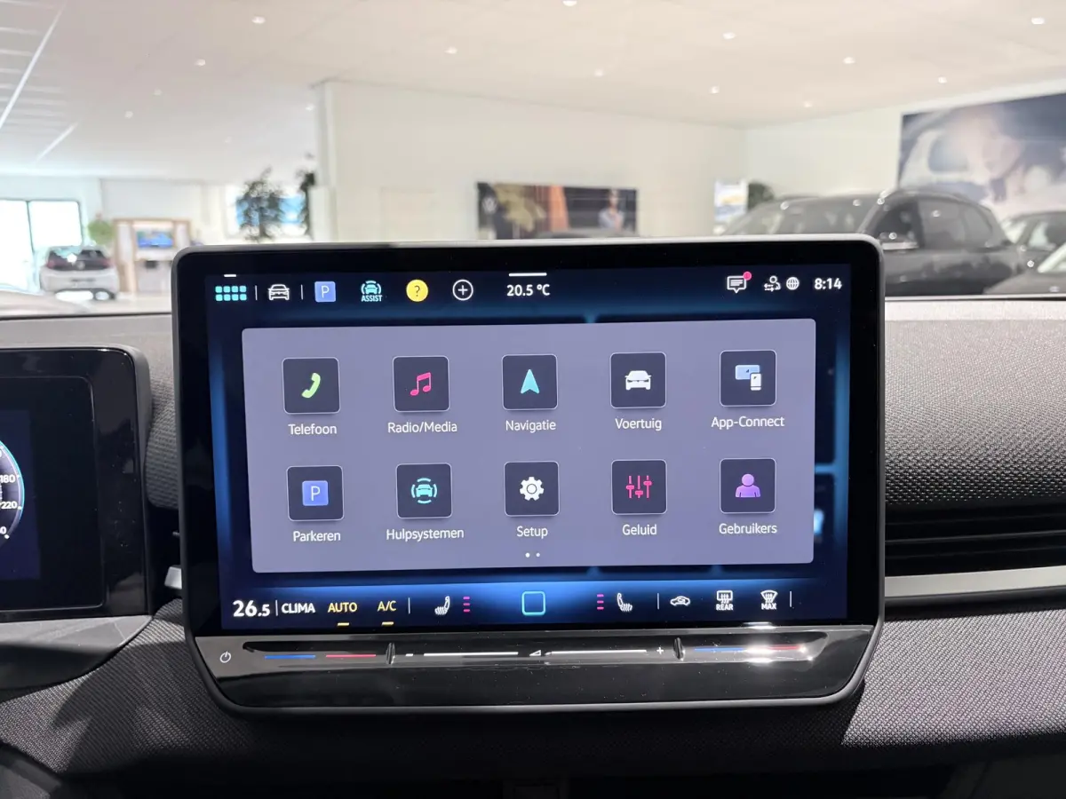 1.5 eTsi Life First Edition 116 PK Automaat | Keyless access | 18" Lichtmetalen velgen | LED koplampen | Apple Carplay | Camera | Android Auto | Climate control | Stoelverwarming | Adaptive 