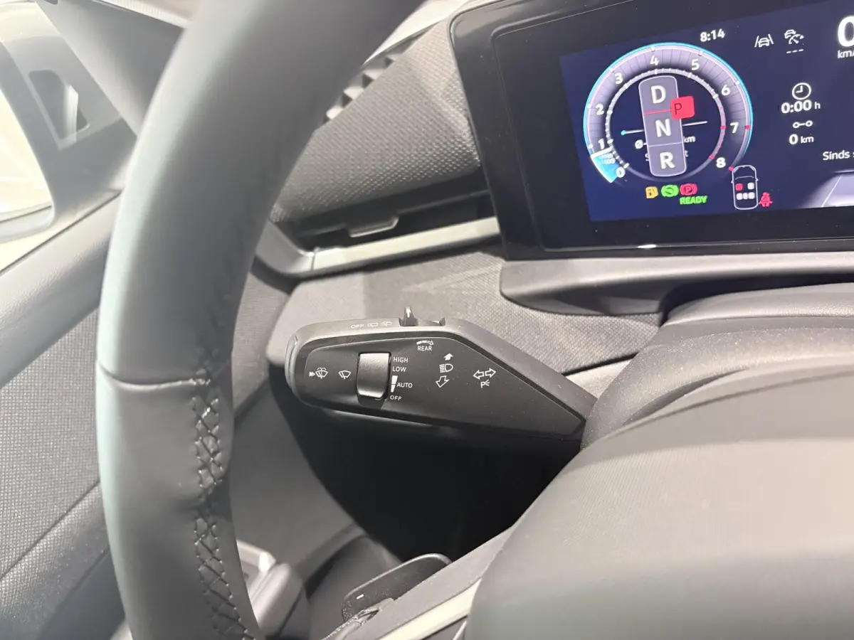 1.5 eTsi Life First Edition 116 PK Automaat | Keyless access | 18" Lichtmetalen velgen | LED koplampen | Apple Carplay | Camera | Android Auto | Climate control | Stoelverwarming | Adaptive 