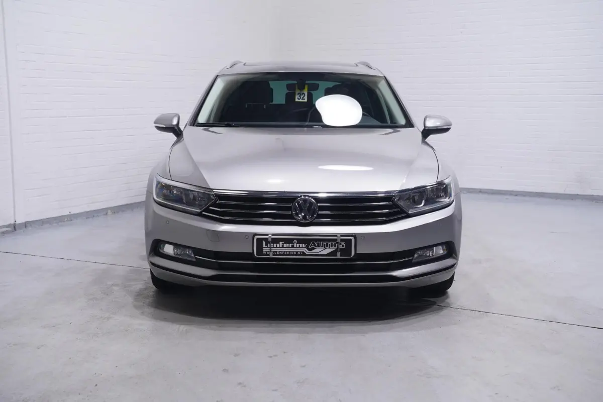 1.4 TSI ACT Comfortline Business Navi Clima Panodak Virtual cockpit Adaptive cruise Pdc