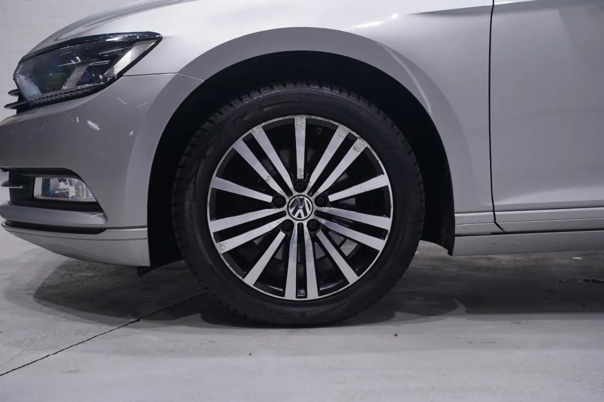 1.4 TSI ACT Comfortline Business Navi Clima Panodak Virtual cockpit Adaptive cruise Pdc