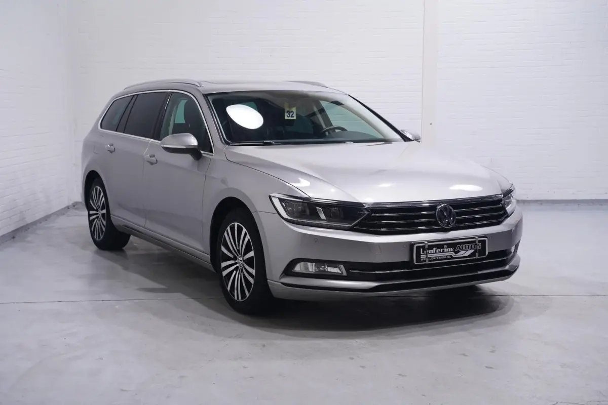 1.4 TSI ACT Comfortline Business Navi Clima Panodak Virtual cockpit Adaptive cruise Pdc