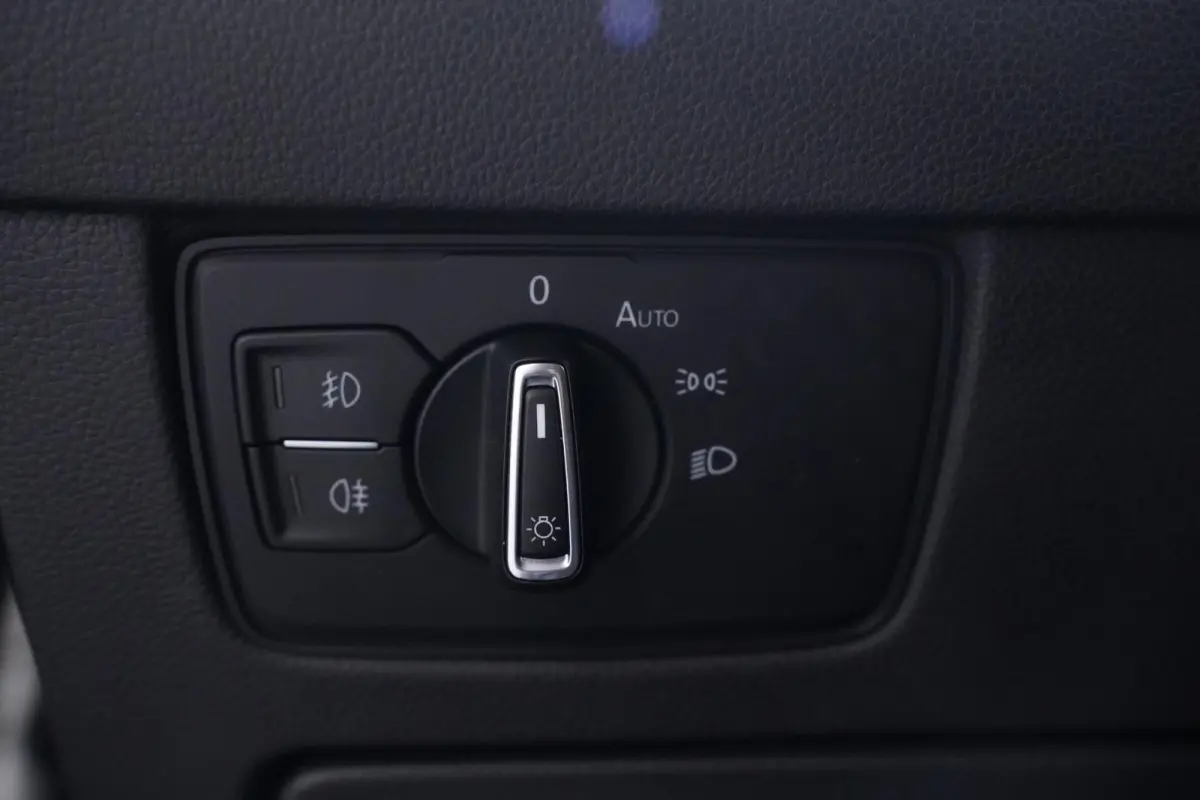 1.4 TSI ACT Comfortline Business Navi Clima Panodak Virtual cockpit Adaptive cruise Pdc