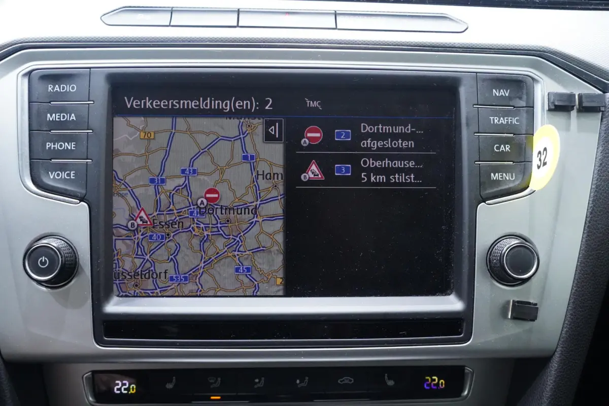 1.4 TSI ACT Comfortline Business Navi Clima Panodak Virtual cockpit Adaptive cruise Pdc