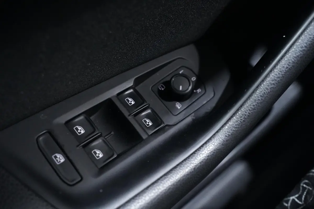 1.4 TSI ACT Comfortline Business Navi Clima Panodak Virtual cockpit Adaptive cruise Pdc