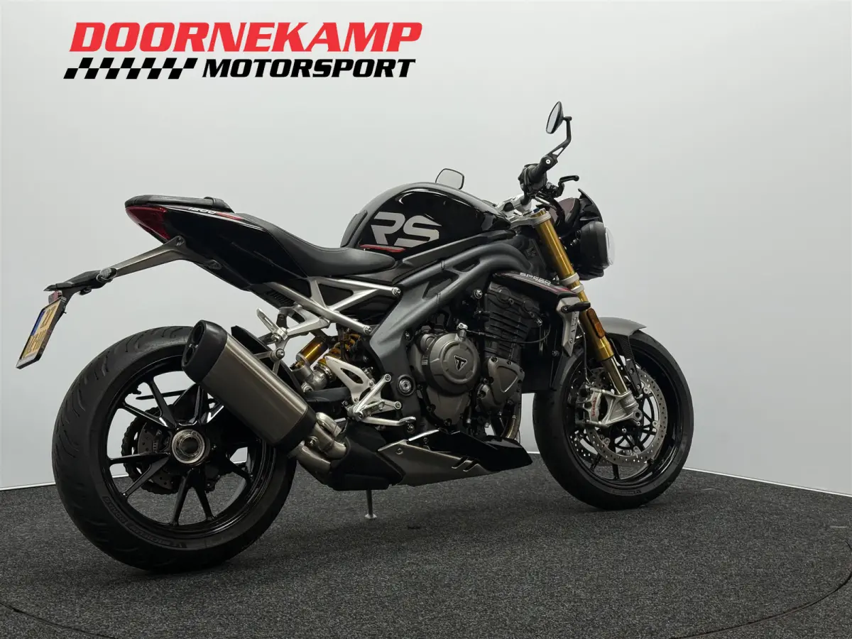 1200 RS
