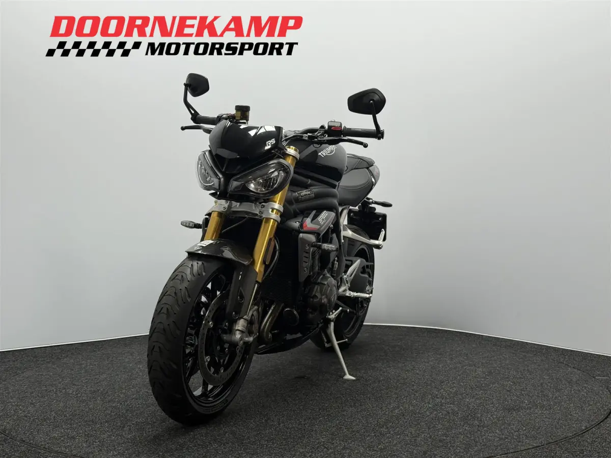 1200 RS