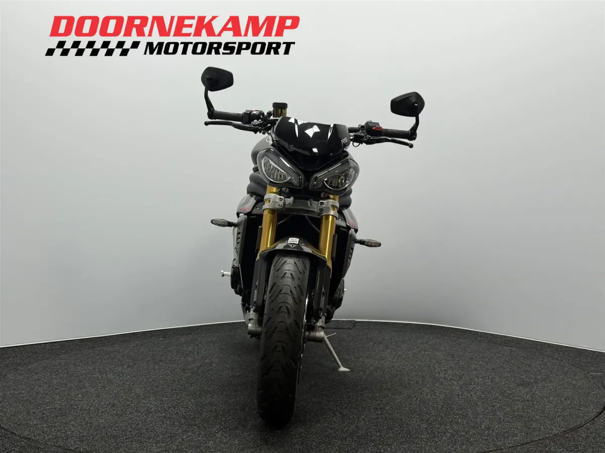 1200 RS