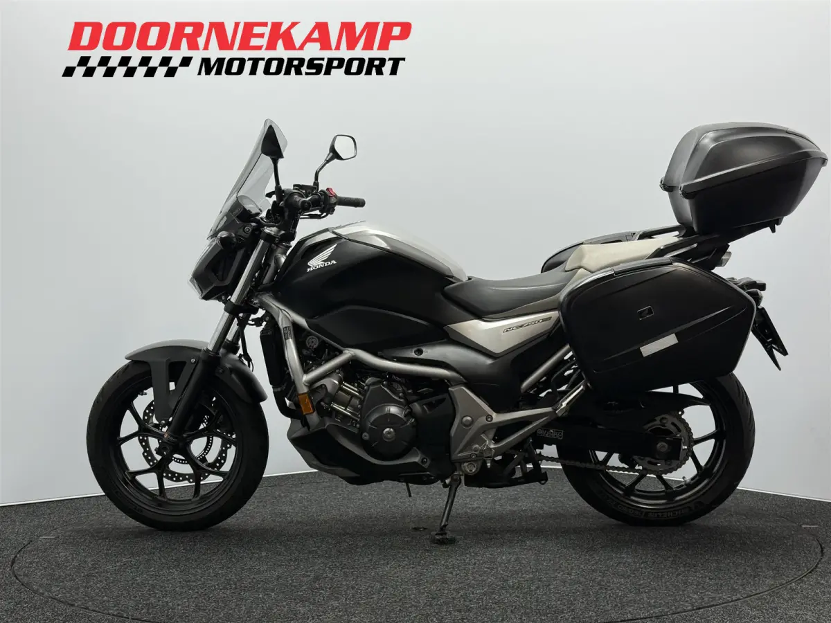 NC 750 S DCT