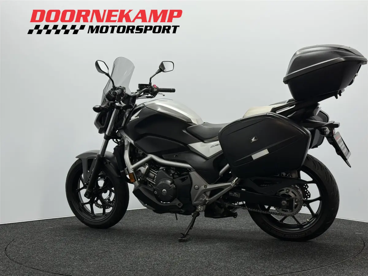 NC 750 S DCT