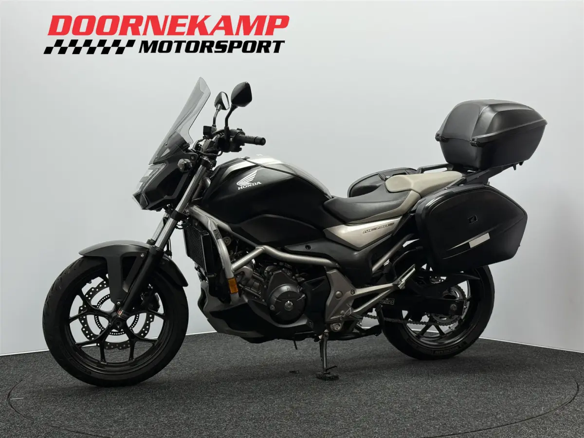 NC 750 S DCT