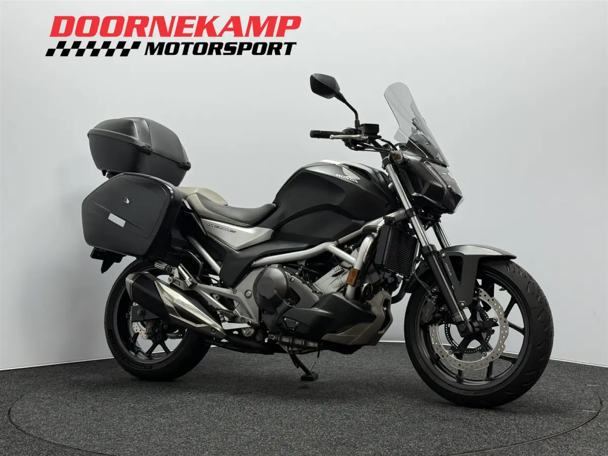 NC 750 S DCT