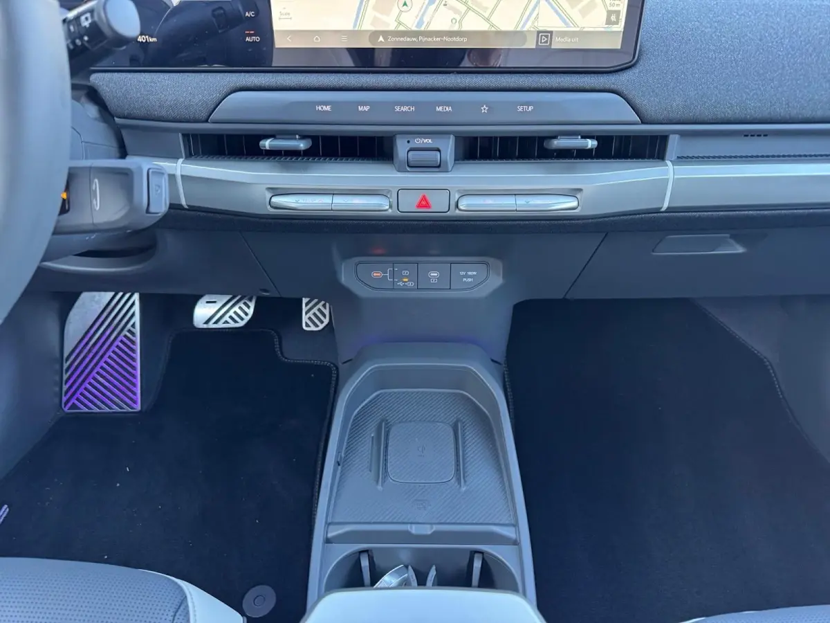 GT-Line Dark Edition 81.4 kWh | cruise Control Adaptief | carplay | Navigatie | Climate control | Stoel verwarming voor + achter | Pakeersensoren voor + achter | Parkeercamera achter | LM Ve