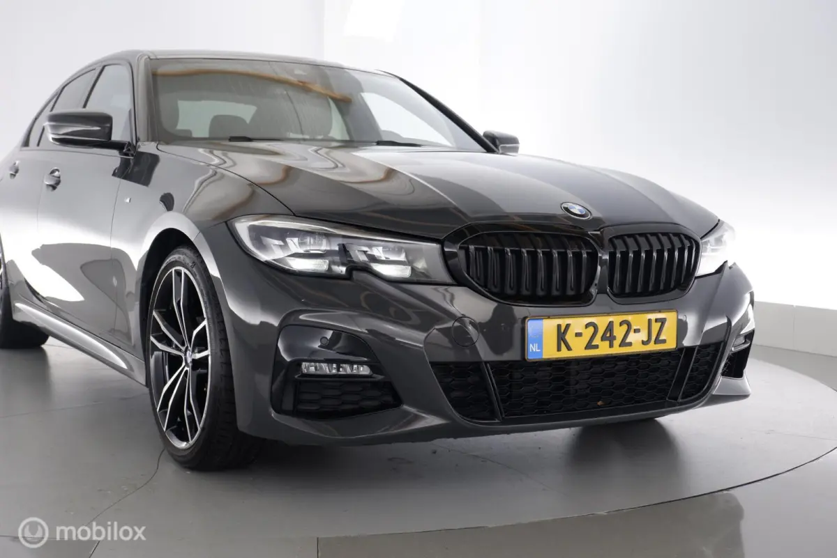 320i M Sport Executive Edition ShadowLine|nav|alcantara|19inch