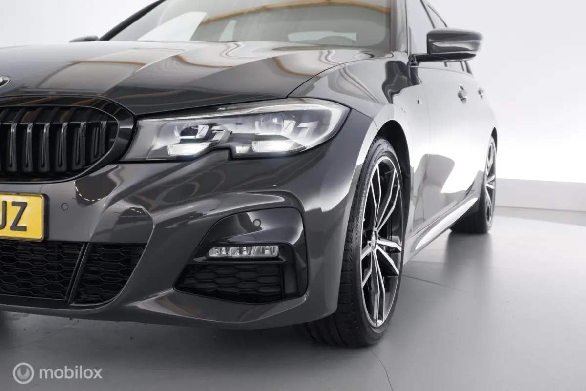 320i M Sport Executive Edition ShadowLine|nav|alcantara|19inch