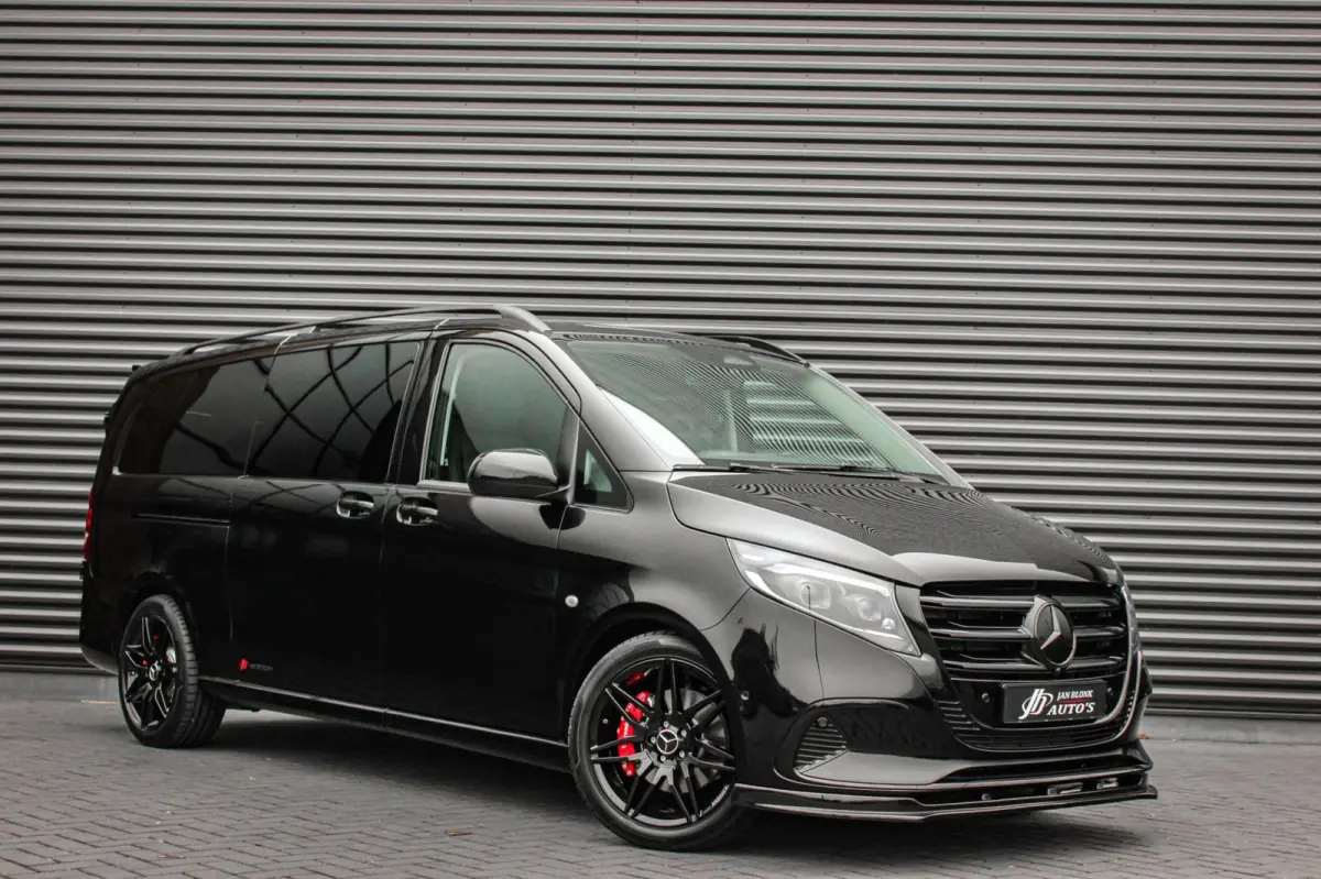119 CDI L3 SPORT DUBBEL CABINE / DC / BPM VRIJ / FULL BLACK / 2X SCHUIFDEUREN / AMG / VERLAAGD / APPLE CARPLAY
