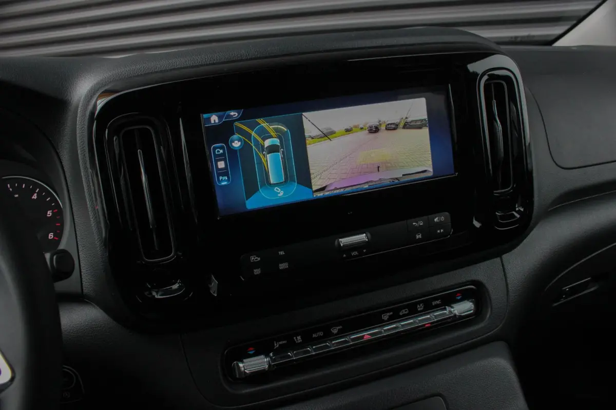 119 CDI L3 SPORT DUBBEL CABINE / DC / BPM VRIJ / FULL BLACK / 2X SCHUIFDEUREN / AMG / VERLAAGD / APPLE CARPLAY