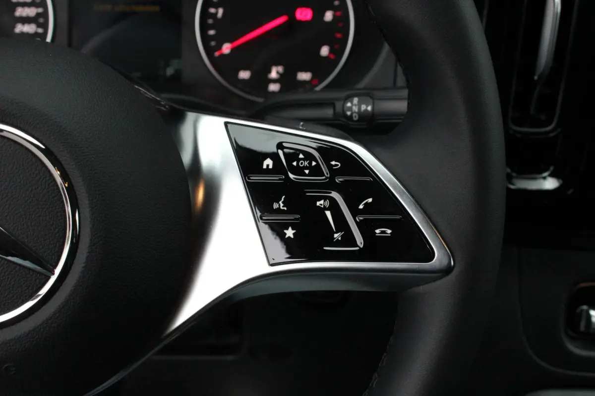 119 CDI L3 SPORT DUBBEL CABINE / DC / BPM VRIJ / FULL BLACK / 2X SCHUIFDEUREN / AMG / VERLAAGD / APPLE CARPLAY
