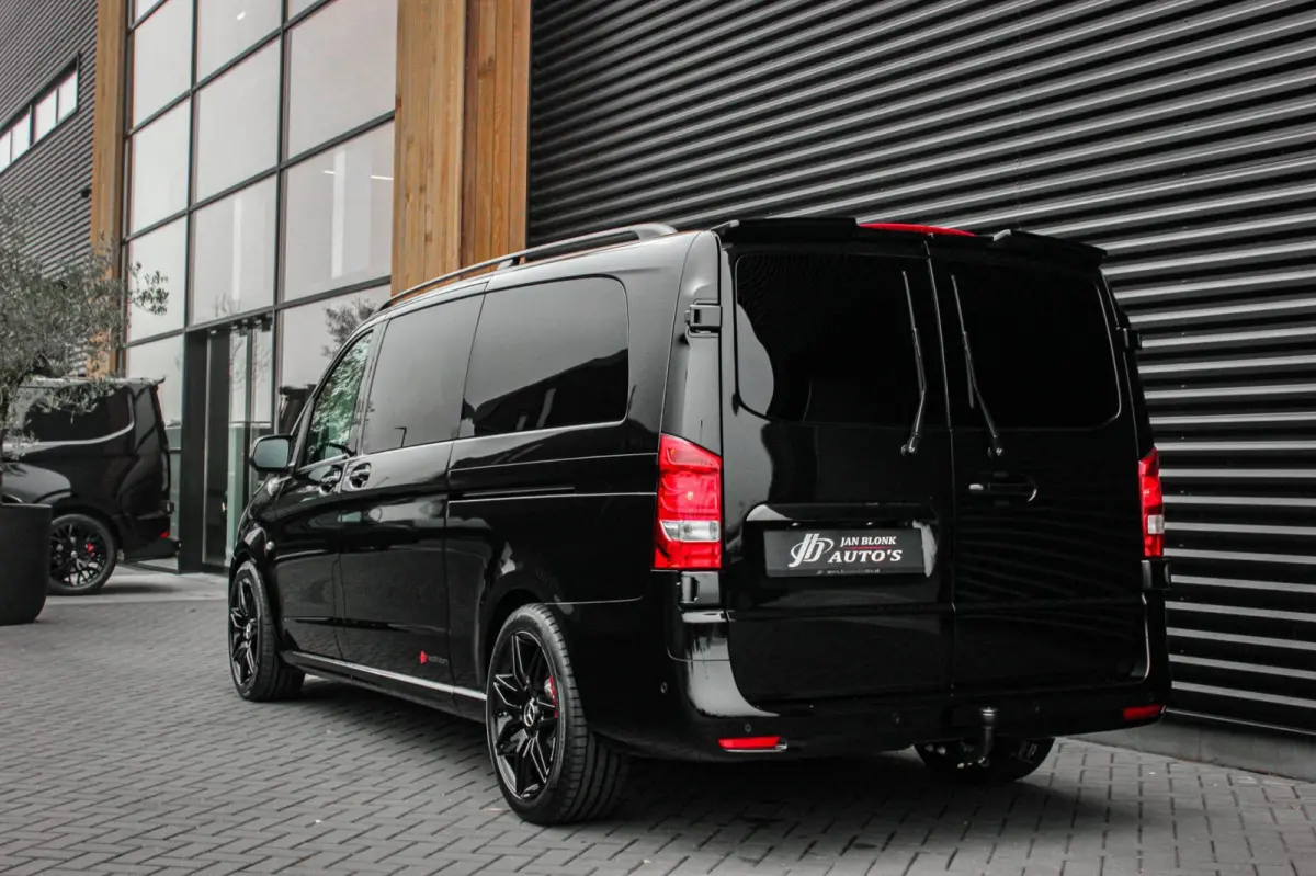 119 CDI L3 SPORT DUBBEL CABINE / DC / BPM VRIJ / FULL BLACK / 2X SCHUIFDEUREN / AMG / VERLAAGD / APPLE CARPLAY