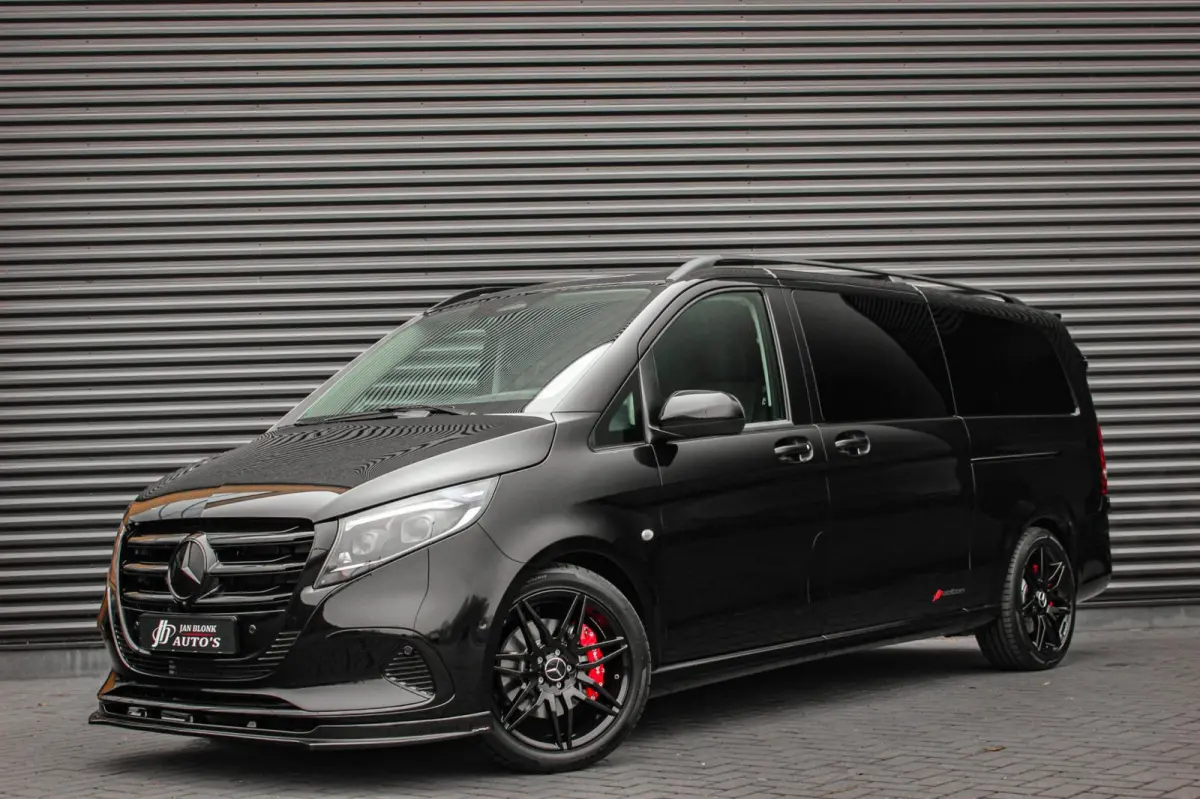 119 CDI L3 SPORT DUBBEL CABINE / DC / BPM VRIJ / FULL BLACK / 2X SCHUIFDEUREN / AMG / VERLAAGD / APPLE CARPLAY