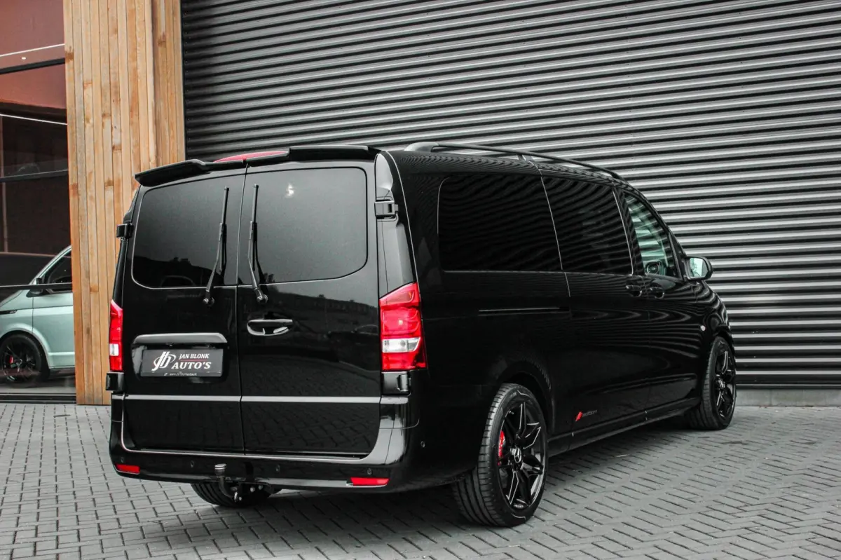 119 CDI L3 SPORT DUBBEL CABINE / DC / BPM VRIJ / FULL BLACK / 2X SCHUIFDEUREN / AMG / VERLAAGD / APPLE CARPLAY
