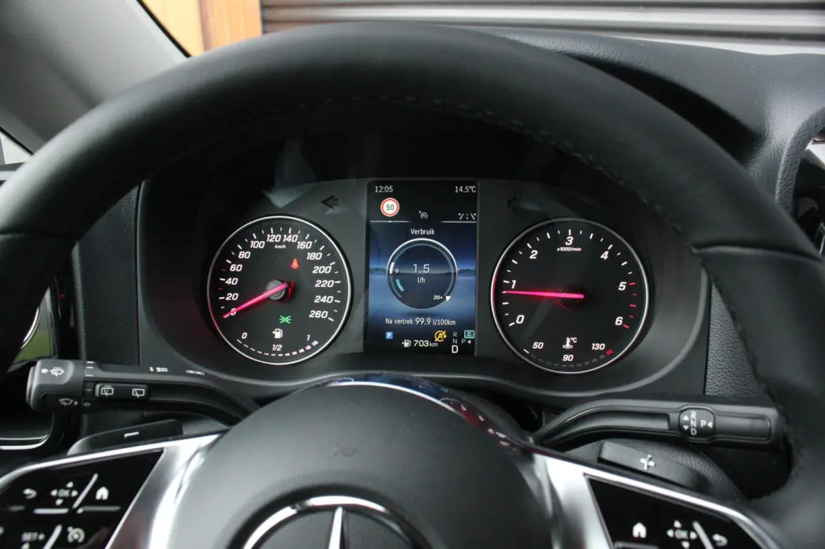 119 CDI L3 SPORT DUBBEL CABINE / DC / BPM VRIJ / FULL BLACK / 2X SCHUIFDEUREN / AMG / VERLAAGD / APPLE CARPLAY