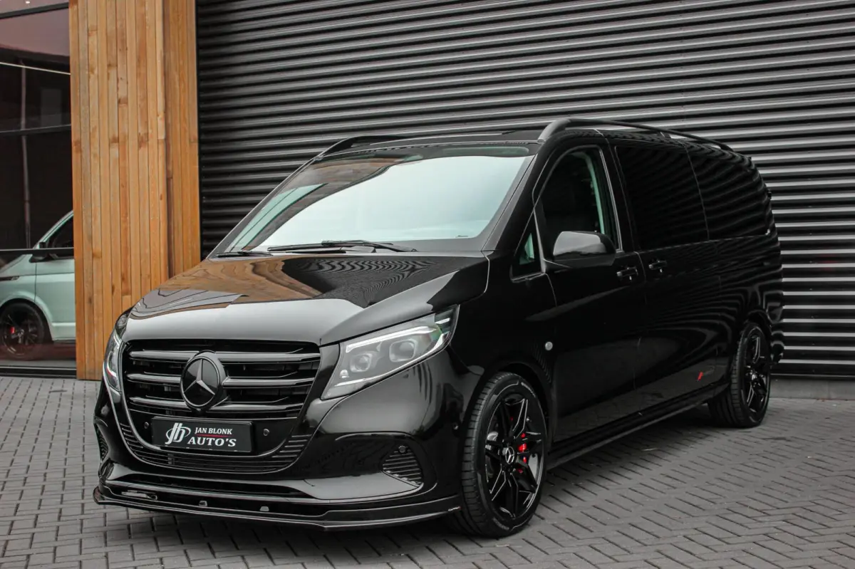 119 CDI L3 SPORT DUBBEL CABINE / DC / BPM VRIJ / FULL BLACK / 2X SCHUIFDEUREN / AMG / VERLAAGD / APPLE CARPLAY