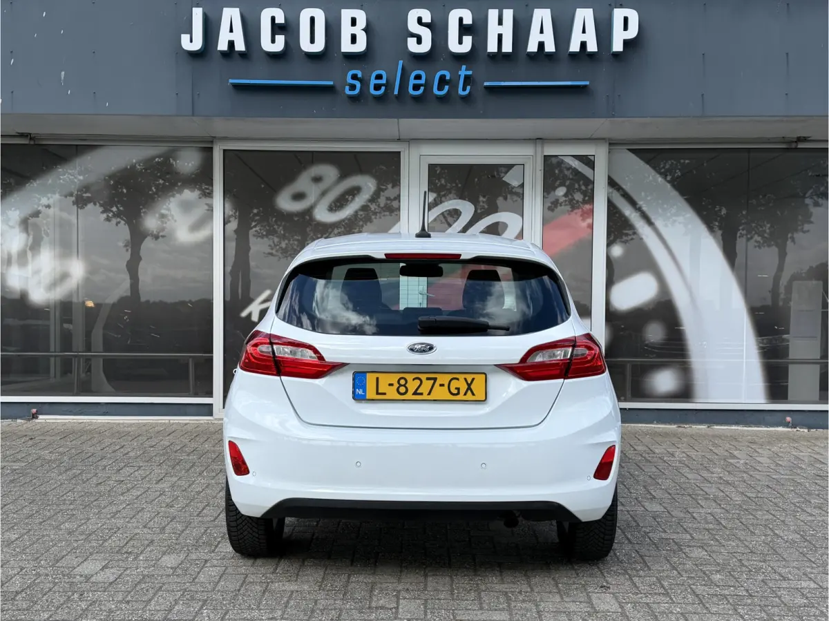 1.0 EcoBoost Hybrid Titanium / Cruise / Airco / Carplay / Keyless / Lane assist