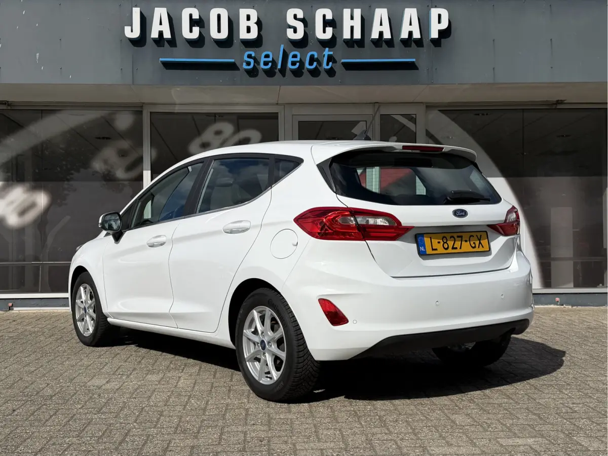 1.0 EcoBoost Hybrid Titanium / Cruise / Airco / Carplay / Keyless / Lane assist